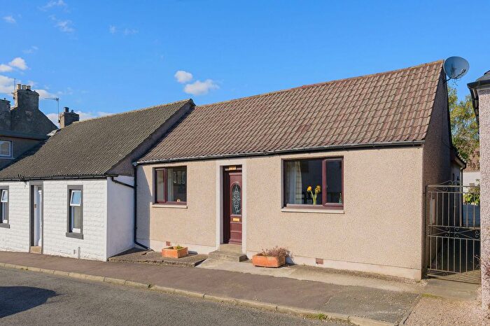 3 Bedroom Terraced Bungalow For Sale In Brands Row, Crossgates, KY4