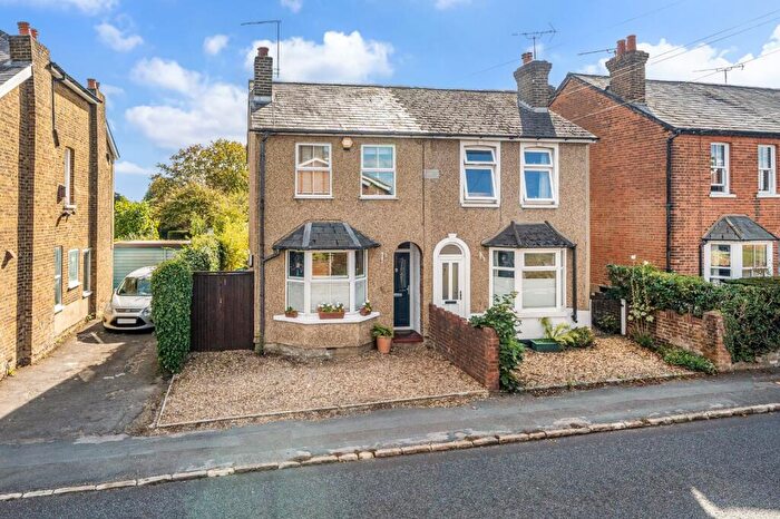 3 Bedroom Semi-Detached House For Sale In Gore Road, Burnham, Buckinghamshire, SL1