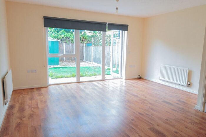 3 Bedroom End Terrace House To Rent In Shakespeare Walk, Manchester, M13