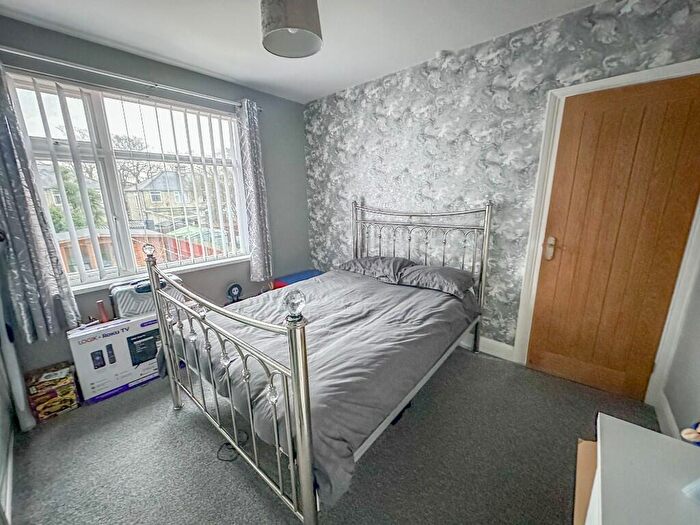 3 Bedroom End Of Terrace House For Sale In Beech Grove, Ipswich, IP3