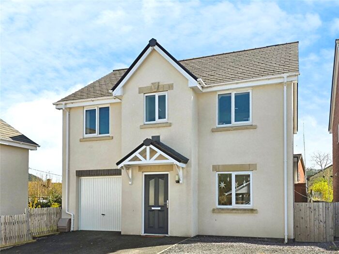 4 Bedroom Detached House For Sale In Cysgod Y Gyrn, Llansilin, Oswestry, Powys, SY10
