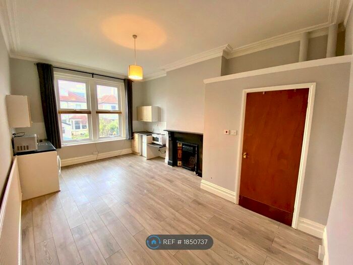 Studio To Rent In Burghley Road, Bristol, BS6