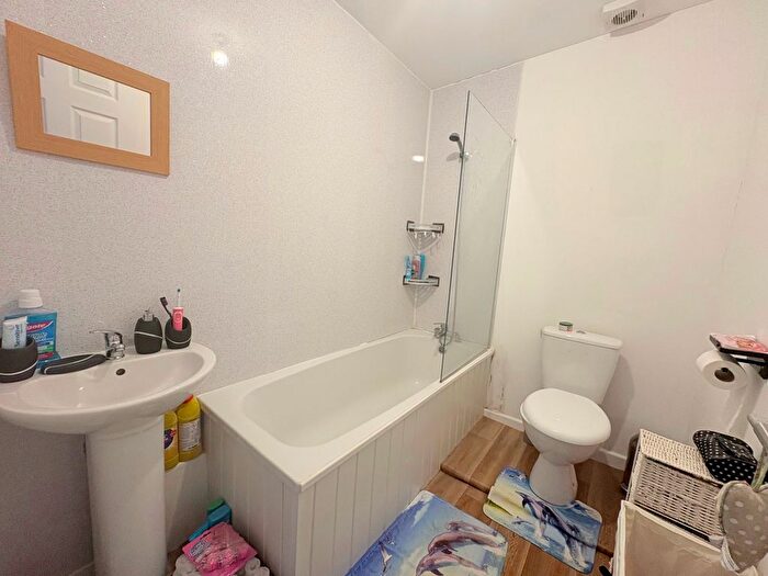 1 Bedroom Flat To Rent In A Dinam Street, Nantymoel, Bridgend, CF32