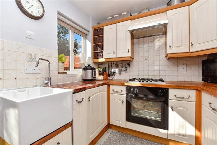 2 Bedroom Terraced House For Sale In Bristow Road, Beddington, Surrey, CR0