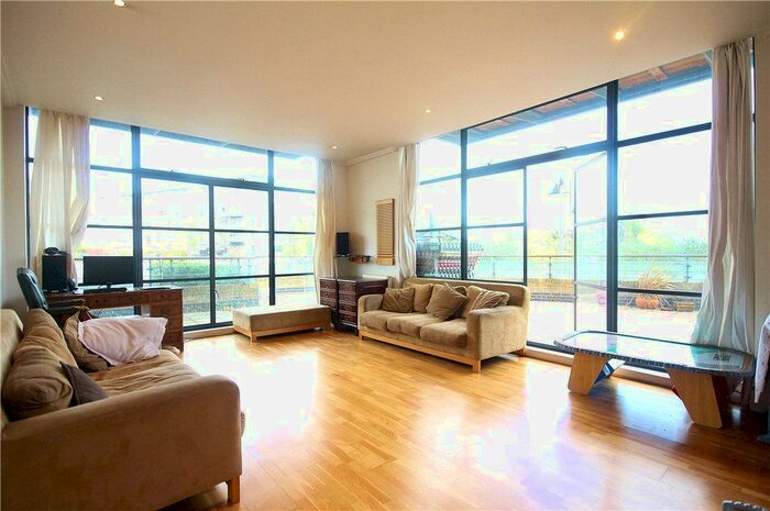 1 Bedroom Flat To Rent In Point Wharf Lane, Brentford, TW8