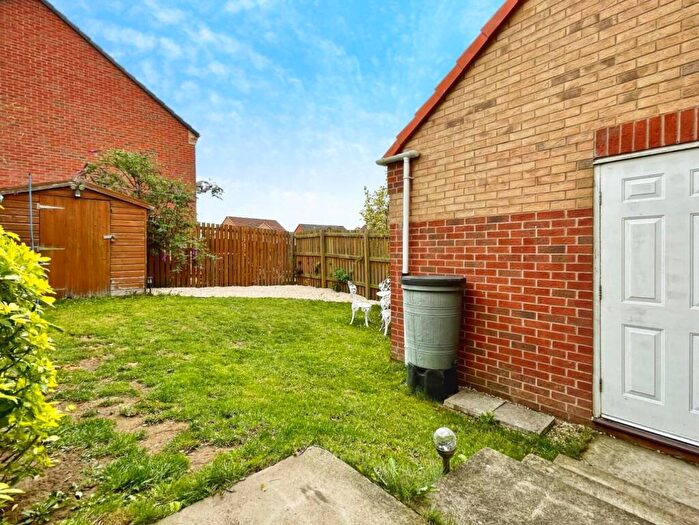 2 Bedroom Semi-Detached House For Sale In West Moor Croft, Goldthorpe, Rotherham, S63