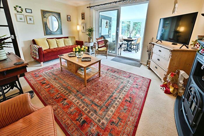 3 Bedroom Semi-Detached House For Sale In Martin Close, Cirencester, Gloucestershire, GL7