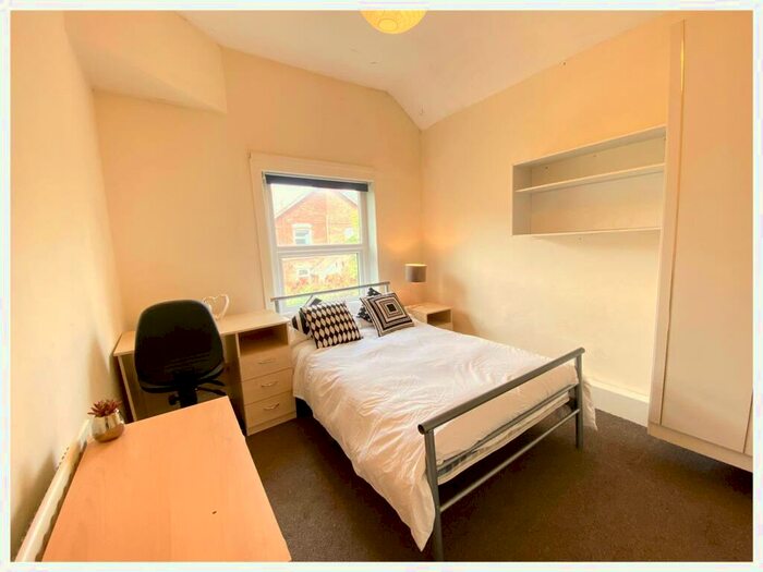 4 Bedroom Terraced House To Rent In Midland Street, Highfield, Sheffield, S1