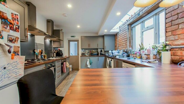 8 Bedroom Terraced House To Rent In Hubert Road, Selly Oak - Ensuite Student Property, B29