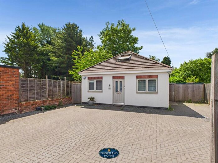 4 Bedroom Detached Bungalow For Sale In Hasilwood Square, Stoke, Coventry, CV3