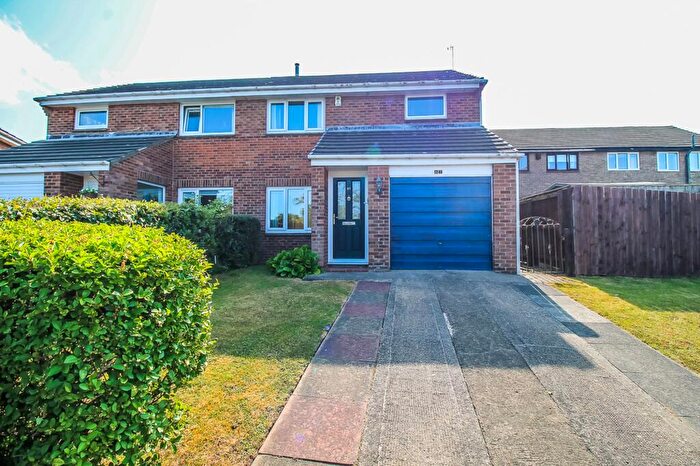 3 Bedroom Semi-Detached House For Sale In Muirfield Drive, Usworth, Washington, NE37