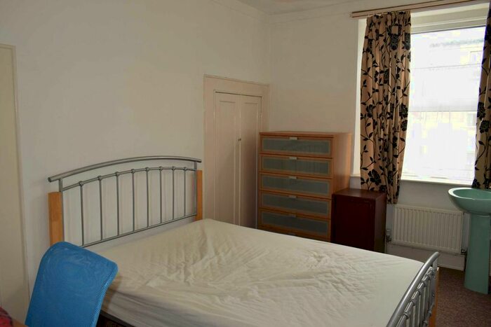 6 Bedroom Terraced House To Rent In Windsor Place, Upper Bristol Road, BA1