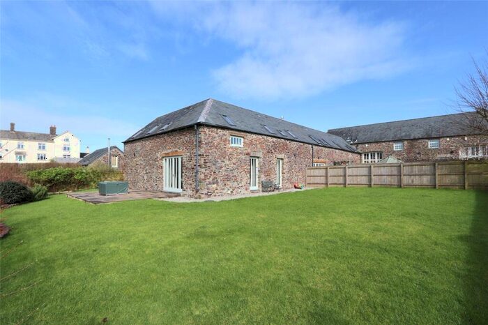 4 Bedroom Barn Conversion For Sale In Lewdown, Okehampton, EX20