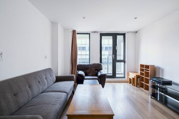 2 Bedroom Flat To Rent In Mybase, Borough SE1