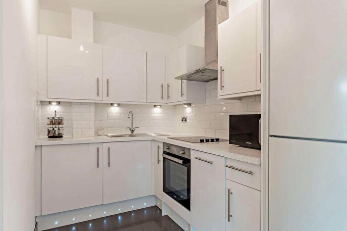 2 Bedroom Flat For Sale In Portpool Lane, London, EC1N - Photo 10
