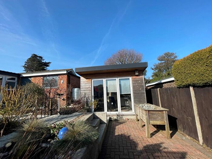 2 Bedroom Bungalow For Sale In Greenacre Drive, Walmer, CT14