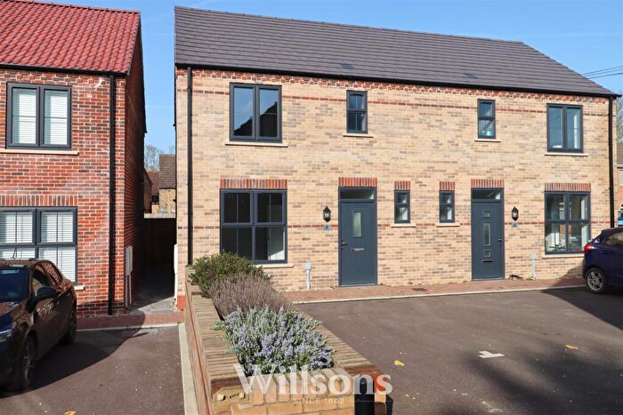 3 Bedroom Semi Detached House For Sale In Ranters Row, Alford, LN13