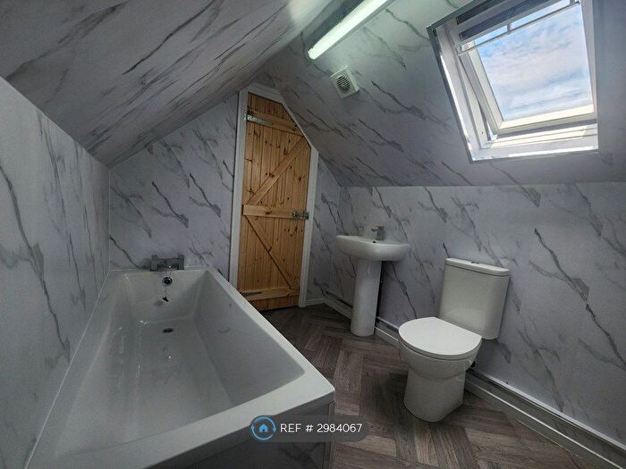 2 Bedroom Flat To Rent In Armoury Terrace, Ebbw Vale, NP23