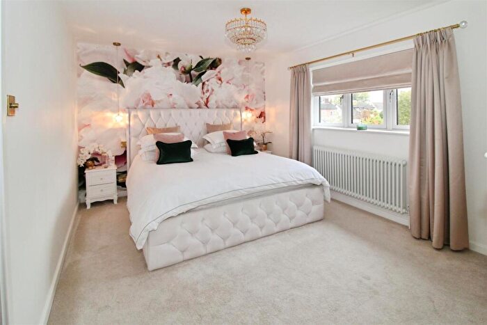 4 Bedroom Detached House For Sale In Cox Crescent, Dunchurch, Rugby, CV22
