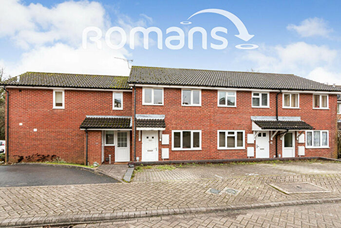 2 Bedroom Terraced House To Rent In Chantry Mews, RG22