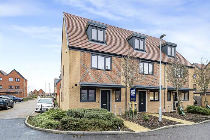 3 Bedroom End Of Terrace House For Sale In Albertine Road, Langley, Maidstone, Kent, ME17
