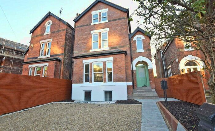 2 Bedroom Garage / Parking To Rent In Oak Road, Withington, Manchester, M20