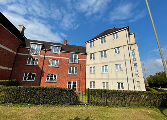 1 Bedroom Flat To Rent In Rostron Close, Southampton, SO18