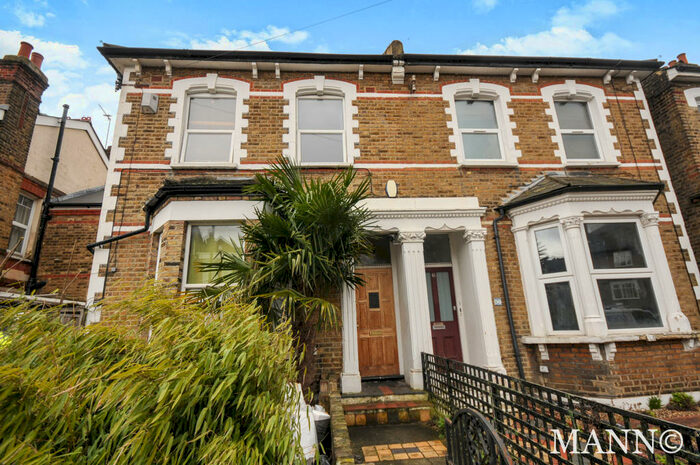 1 Bedroom Flat To Rent In Venner Road, Sydenham, SE26