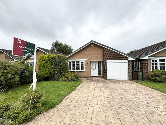 3 Bedroom Detached House To Rent In Bucklow Close, Mottram, Hyde, SK14