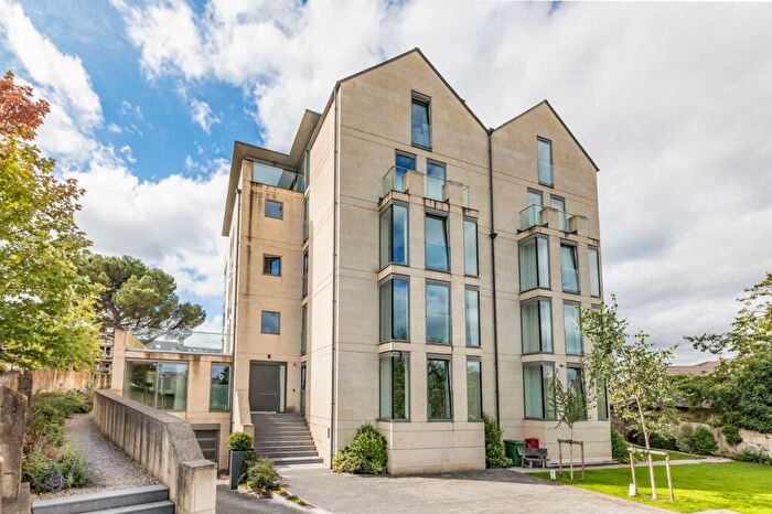 2 Bedroom Apartment To Rent In Upper Oldfield Park, BA2