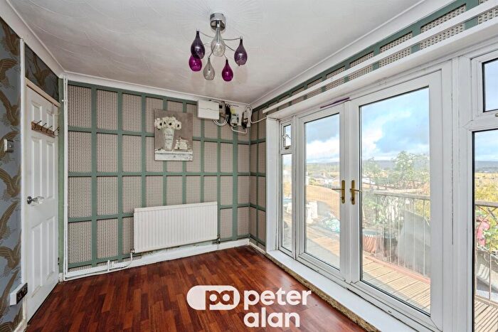 2 Bedroom Detached Bungalow For Sale In Heol Bryn Seion, Dyffryn Cellwen, Neath, SA10