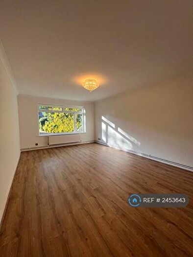 2 Bedroom Flat To Rent In Purdey Court, Worcester Park, KT4