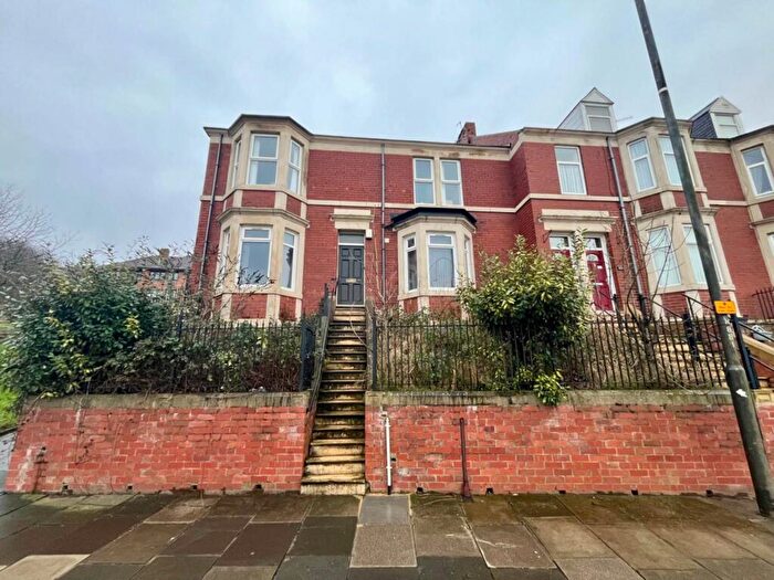 2 Bedroom Flat To Rent In Sunderland Road, Gateshead, NE8