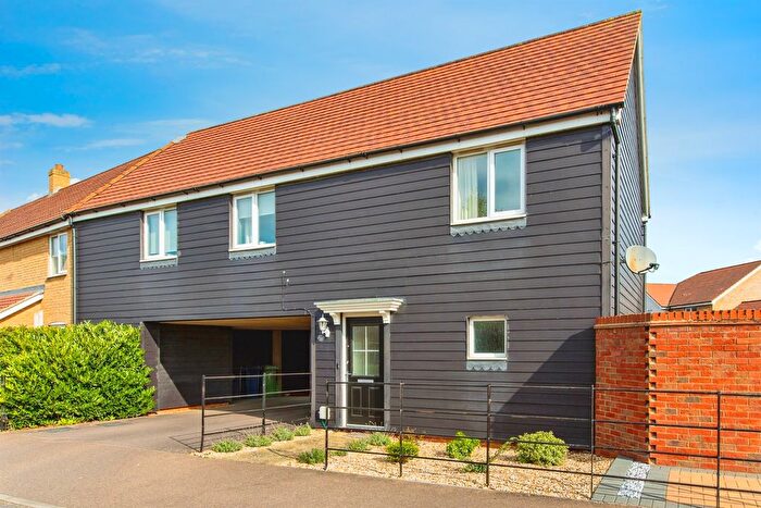 2 Bedroom Property For Sale In Summers Hill Drive, Papworth Everard, Cambridge, CB23