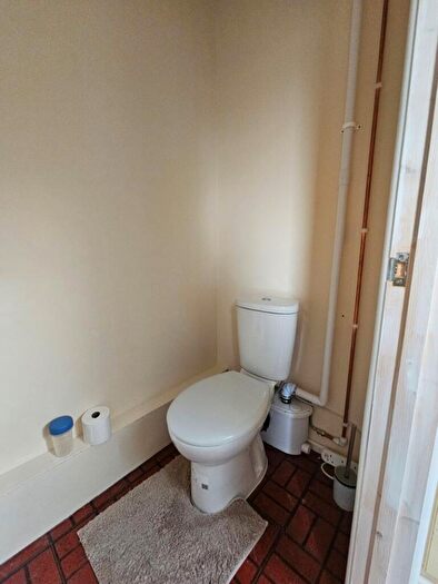 3 Bedroom End Of Terrace House For Sale In Holly Road, Risca, Newport, Gwent, NP11