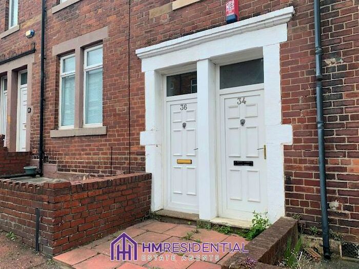 3 Bedroom Flat To Rent In Kitchener Street, Gateshead, NE9