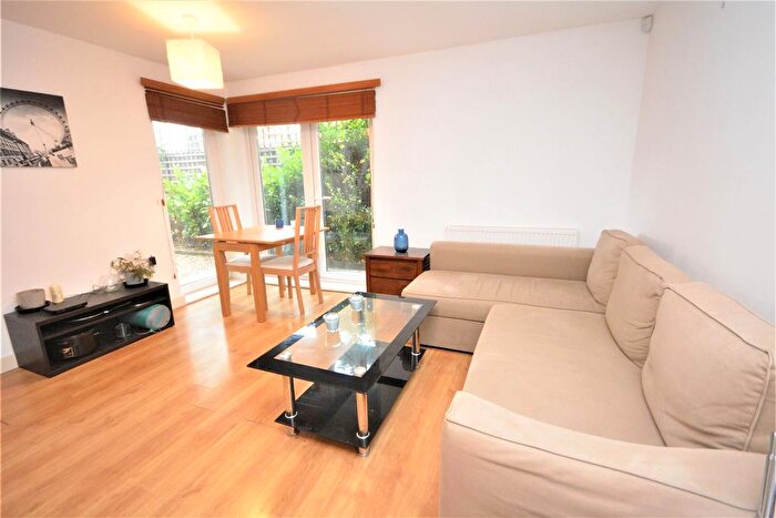 2 Bedroom Flat To Rent In Abbey Road, London, SW19