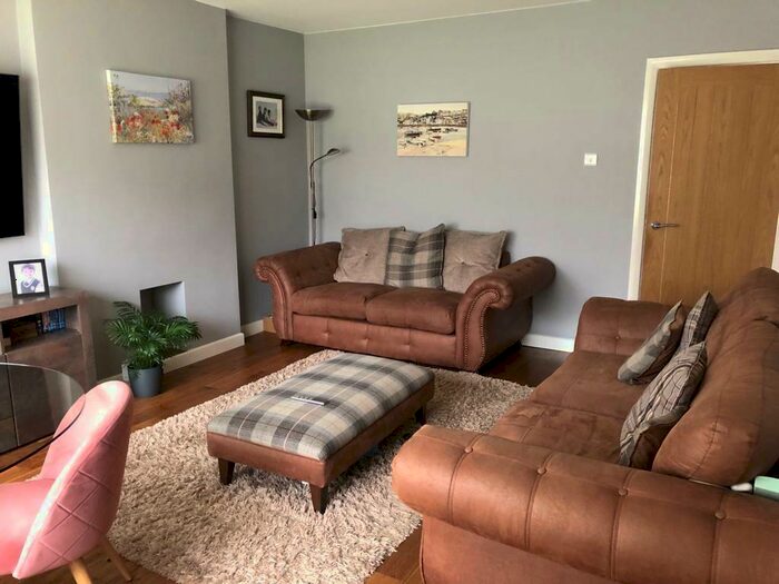2 Bedroom Detached House To Rent In Linton Rise, Leeds, West Yorkshire, LS17