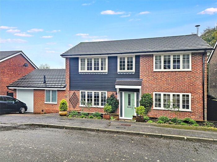 4 Bedroom Detached House For Sale In Bepton Close, Midhurst, West Sussex, GU29
