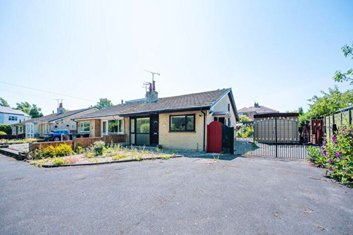 2 Bedroom Semi-Detached Bungalow For Sale In Dyers Lane, ., Ormskirk, Lancashire, L39