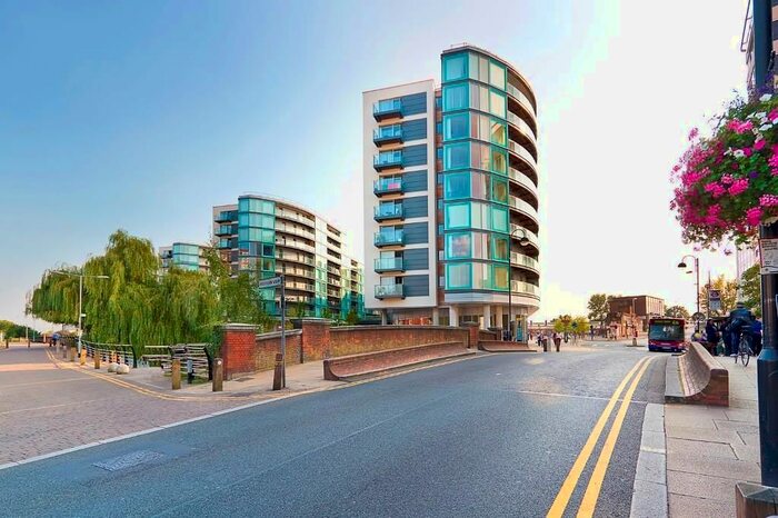 1 Bedroom Flat To Rent In Cardinal Building, High Point Village, Station Approach, UB3