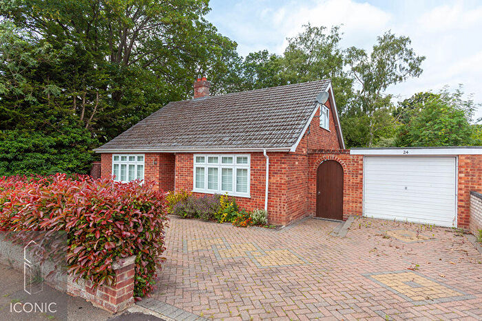 4 Bedroom Chalet To Rent In Roedich Drive, Taverham, Norwich, NR8