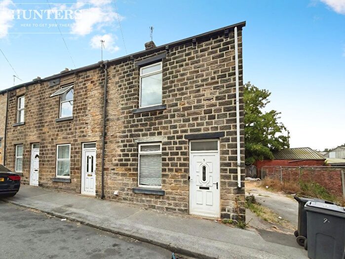 2 Bedroom End Of Terrace House To Rent In Station Road, Barnsley, S70