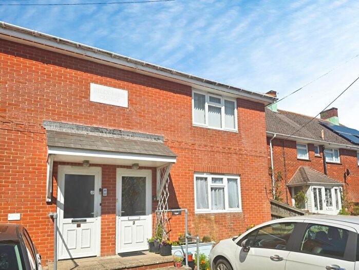 2 Bedroom Apartment For Sale In Colwell Lane, Freshwater, Isle Of Wight, PO40