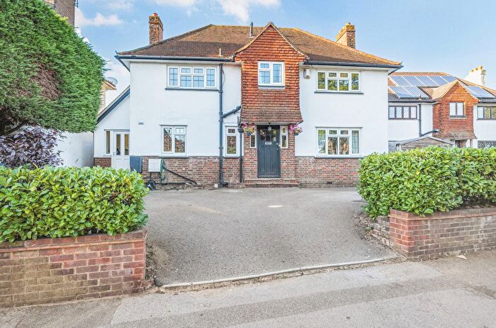 5 Bedroom Detached House For Sale In Woking, Surrey, GU22