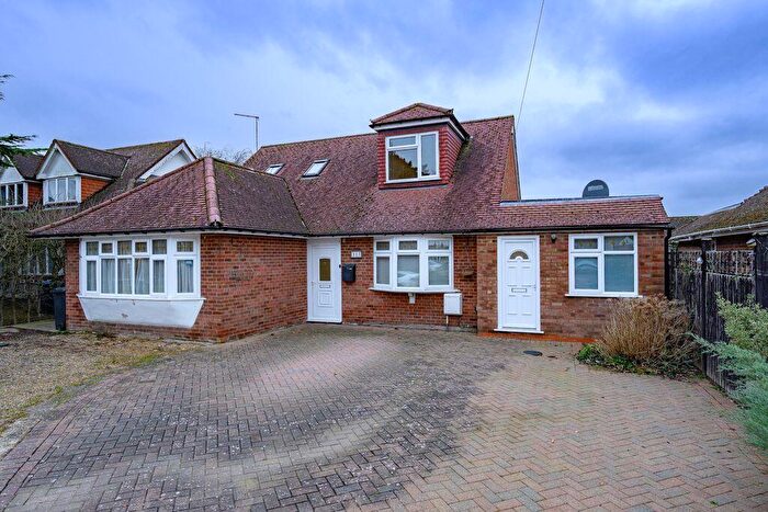 4 Bedroom Detached House For Sale In Dixons Hill Road, Welham Green, AL9