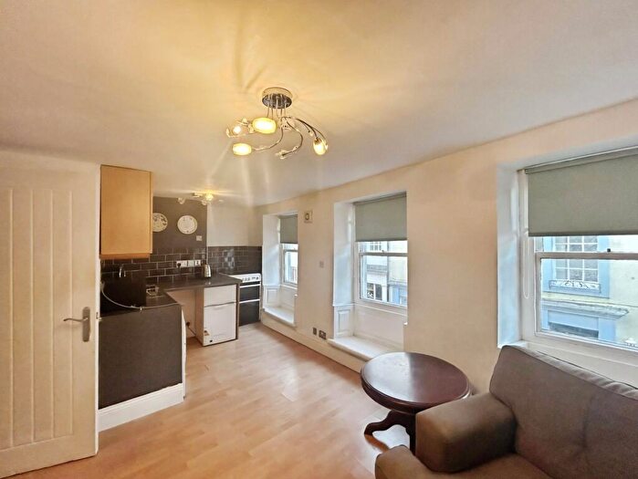 1 Bedroom Flat To Rent In Roper Street, Whitehaven, Cumbria, CA28