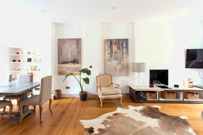 3 Bedroom Flat To Rent In Bristol Gardens, Little Venice, London, W9