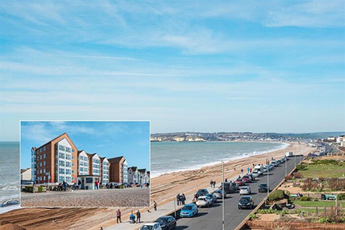 2 Bedroom Retirement Property For Sale In Esplanade, Seaford, BN25