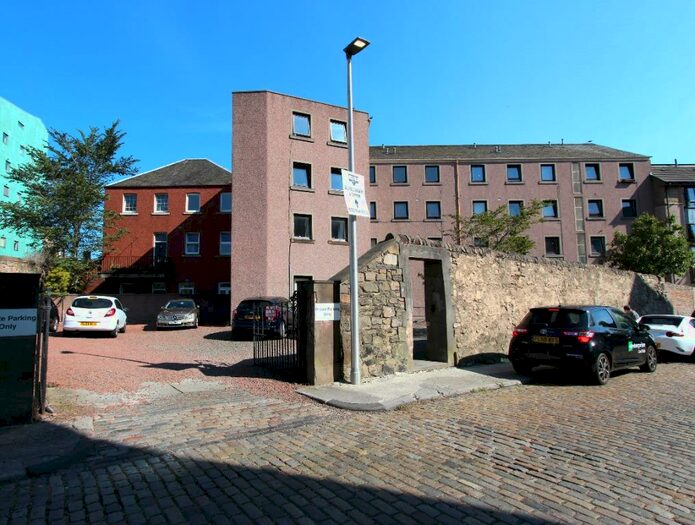 1 Bedroom Flat To Rent In Abbey Lane, Abbeyhill, Edinburgh, EH8
